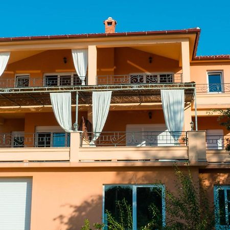 Apartments Villa Kristina Supetarska Draga Buitenkant foto