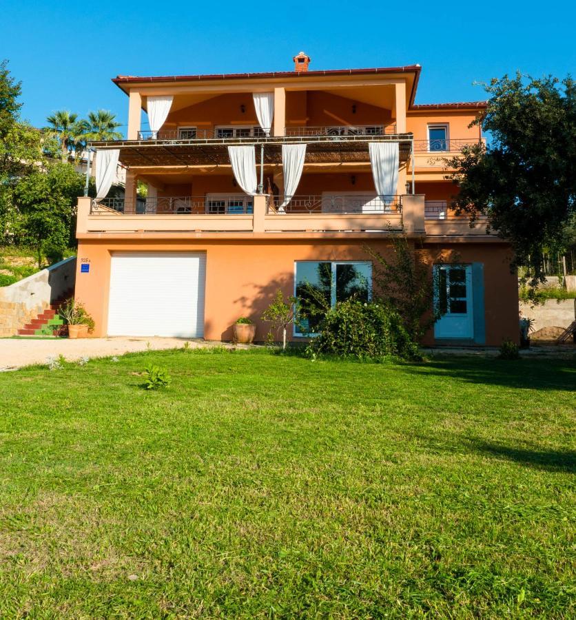 Apartments Villa Kristina Supetarska Draga Buitenkant foto