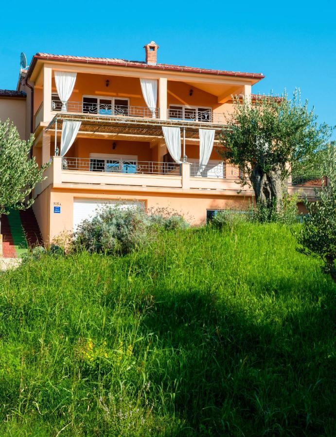 Apartments Villa Kristina Supetarska Draga Buitenkant foto